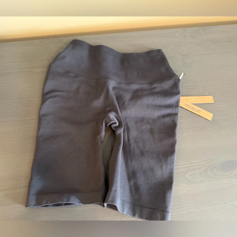 SKIMS Charcoal Contour Lounge Bike Shorts NEW